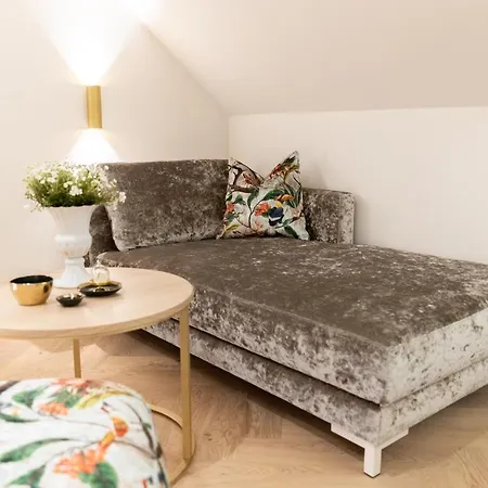 Schlossresidenz - Boutique & 5* Garbsen