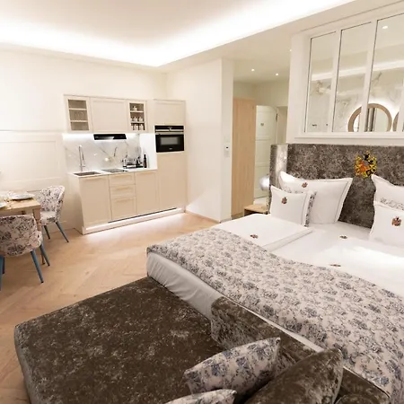 Schlossresidenz - Boutique & Lodge *