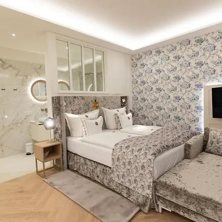 Lodge Schlossresidenz - Boutique & *