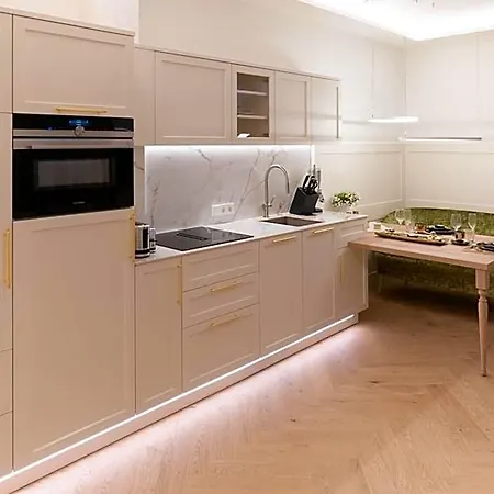 Schlossresidenz - Boutique & מלון 5*